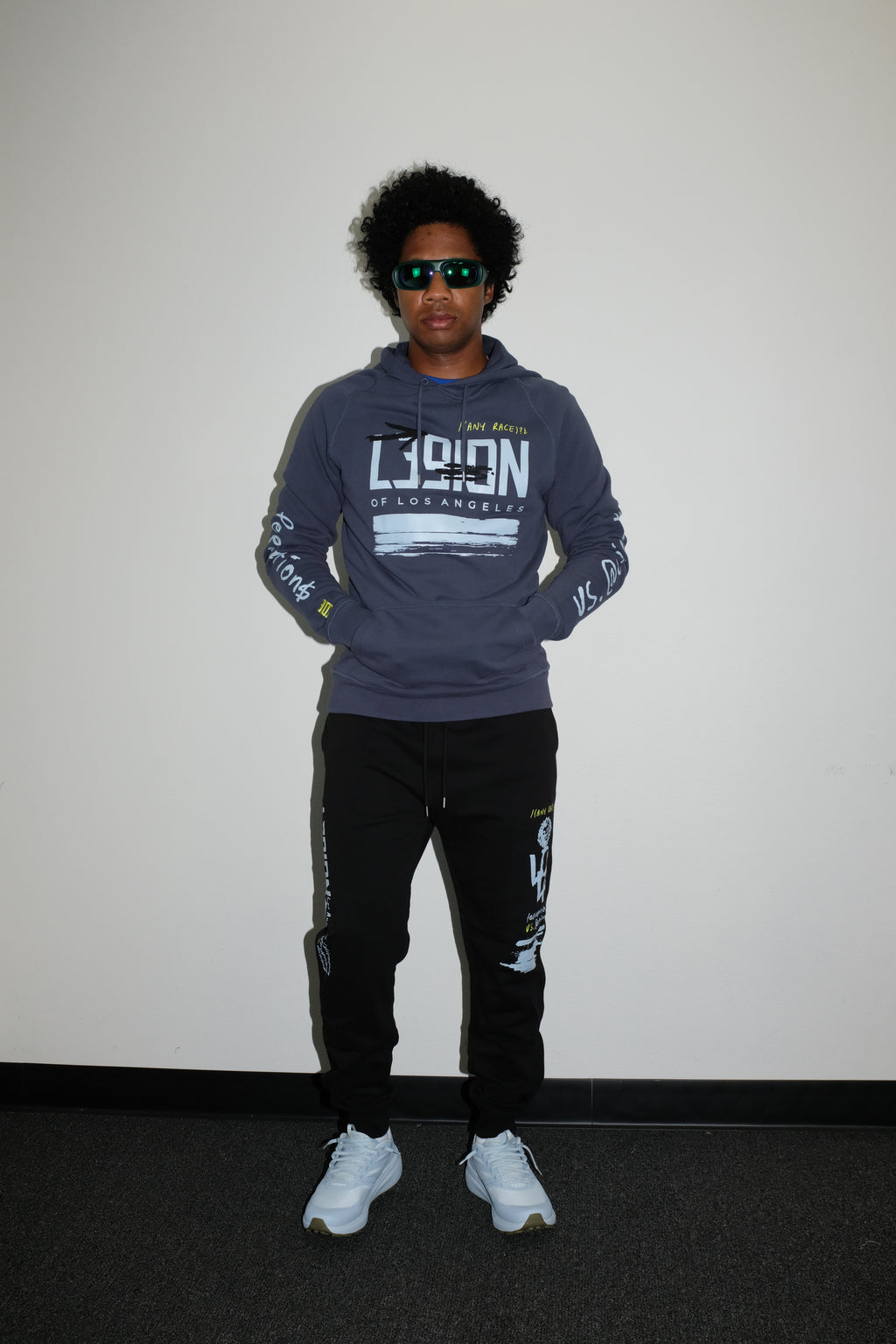 L39ION TRACK PANTS