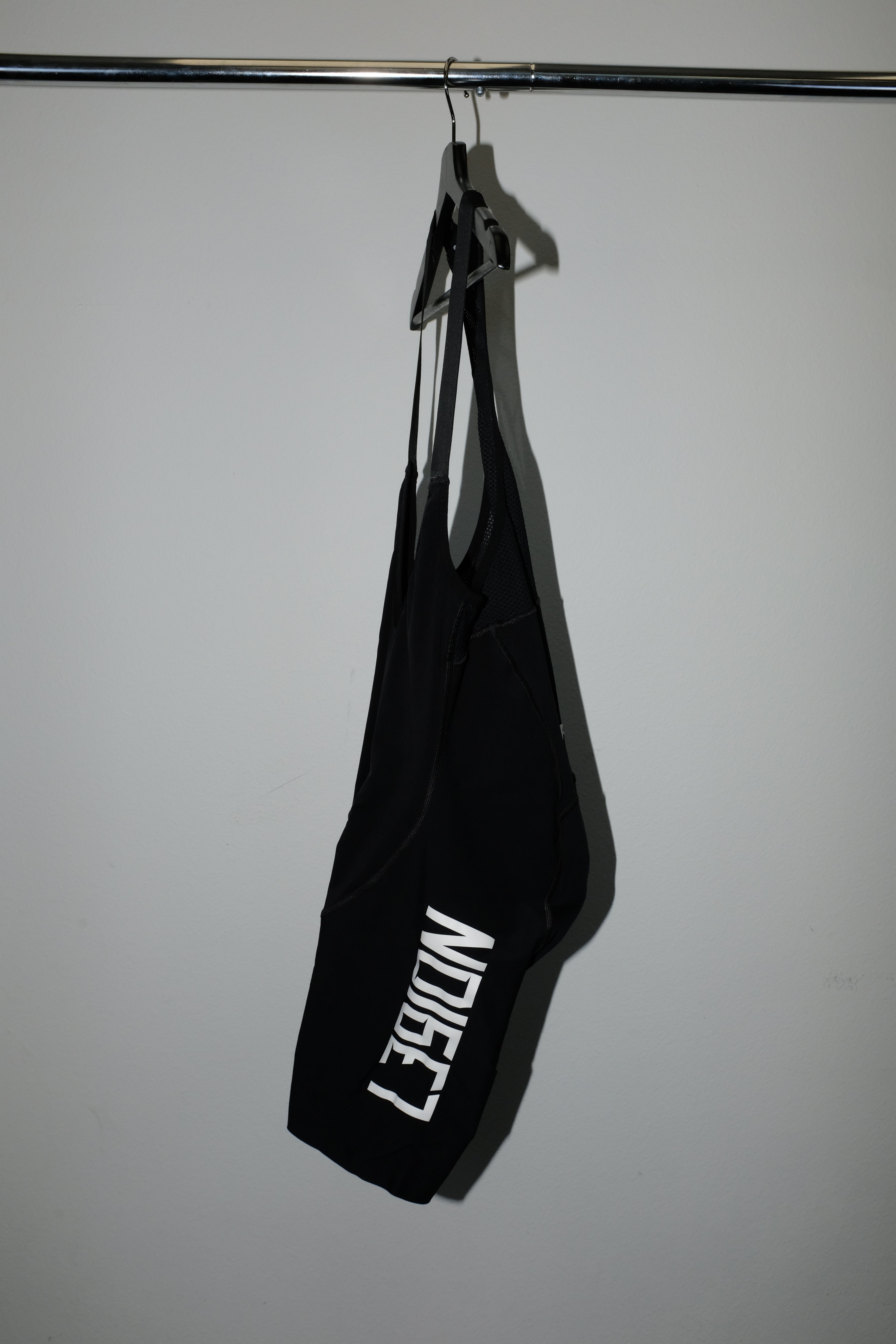 L39ION OF LOS ANGELES MENS VECTOR BIBS